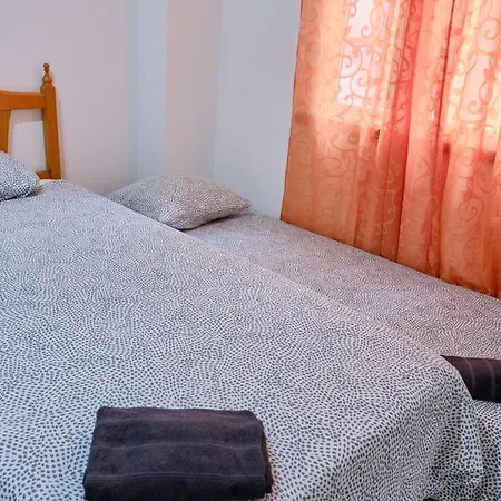 Apartment En El Centro De Portosin Gayanes  (A Coruna)