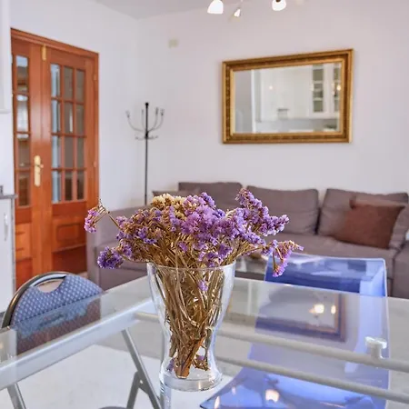 Apartment En El Centro De Portosin Gayanes  (A Coruna)